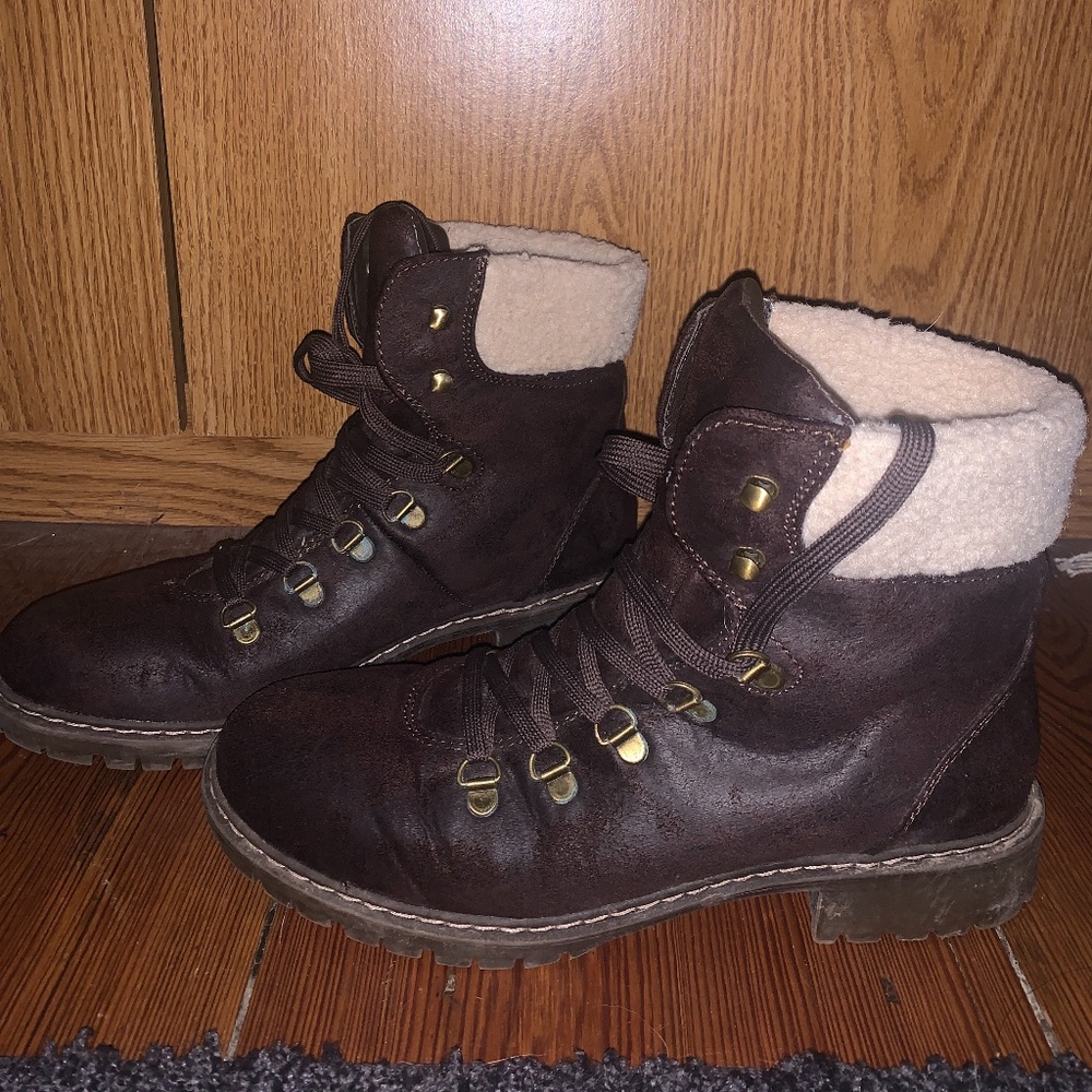Ruff Hewn hiking boots 9.5
